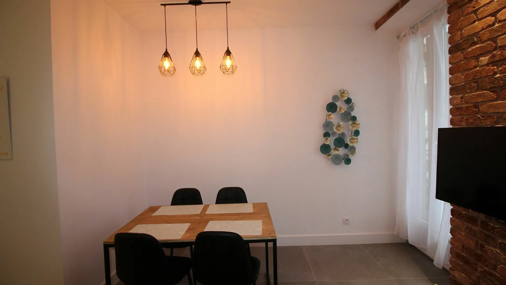 Nice Booking - Le Sud 0*,  France